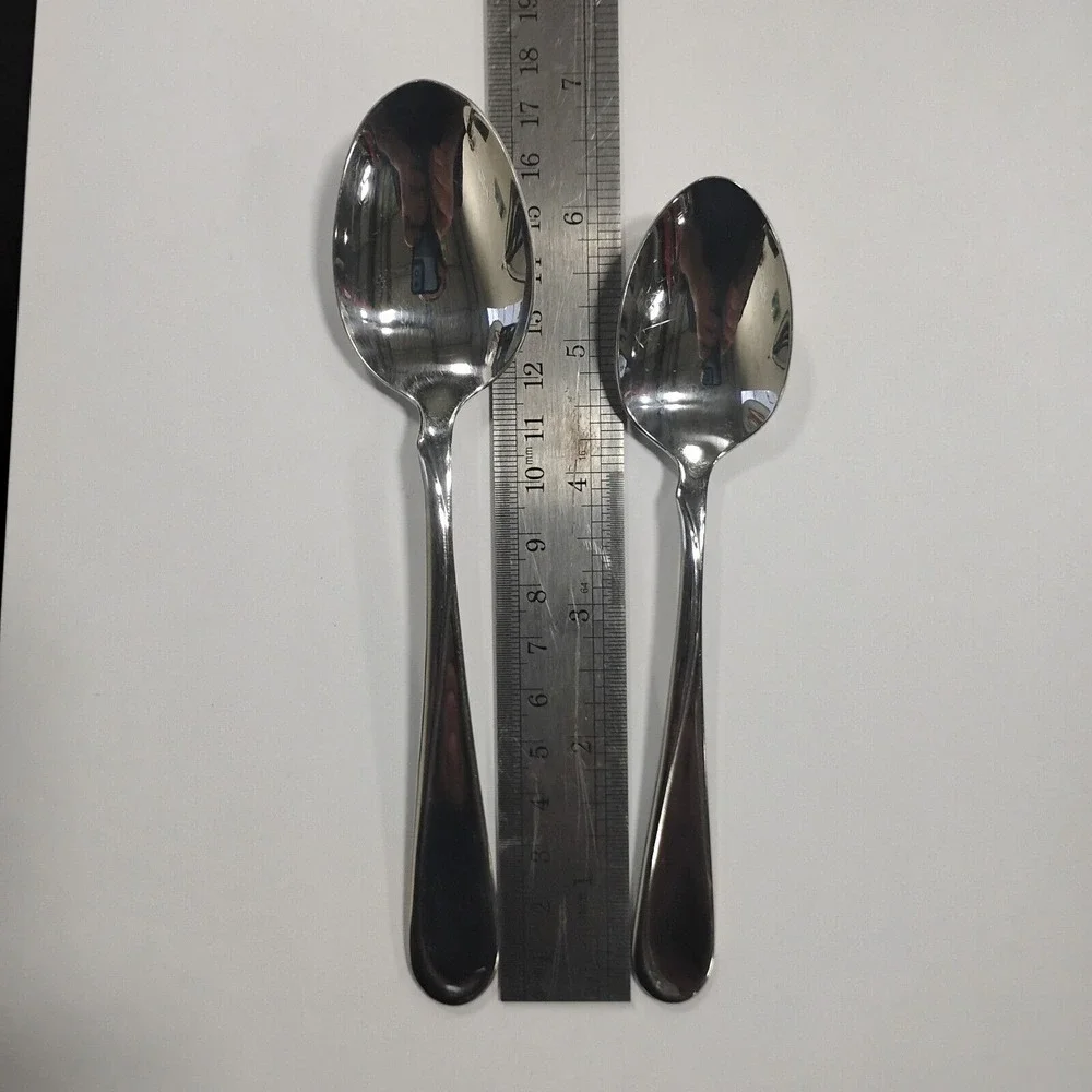 Oneida‎ SATIN FLIGHT Stainless 2 Spoons 1 Tablespoon 1 Teaspoon Flatware
